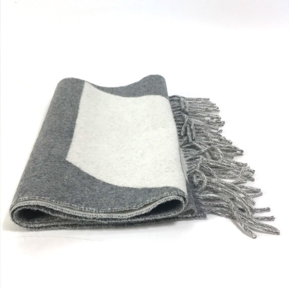 HERMES White Scarf - Picture 8 of 10